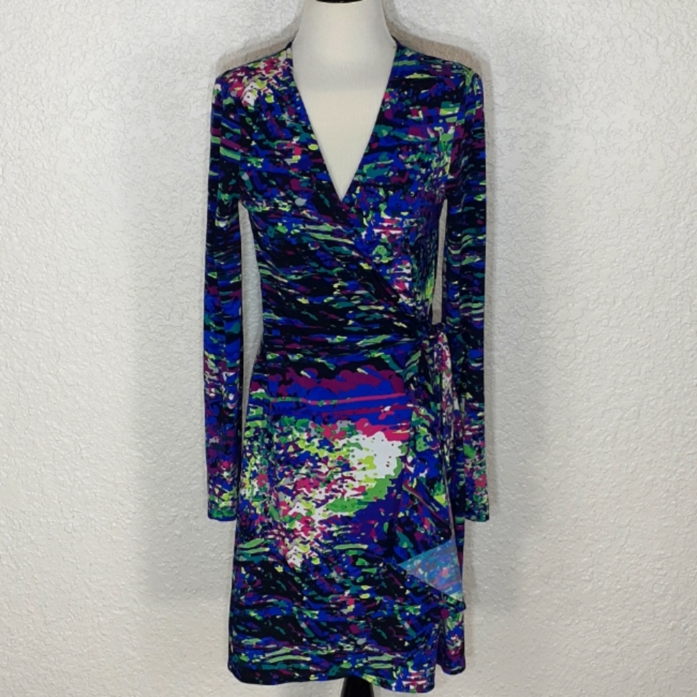 BCBGMAXAZRIA rainbow neon long sleeve wrap dress size medium purple blue
